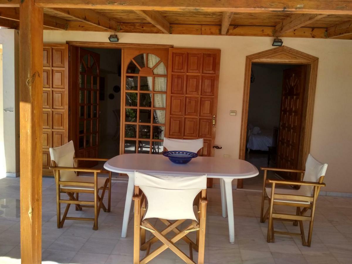Saronic View Guest House Анависос Екстериор снимка